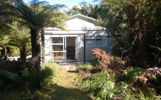 gallery/wp-content-uploads-2014-04-Bush-Cottage-600x373